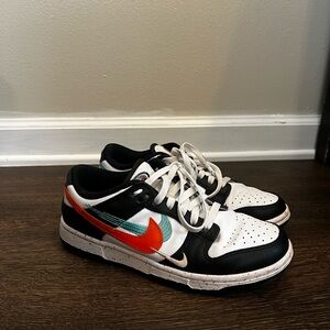 Muilticolor Nike Low Dunks
